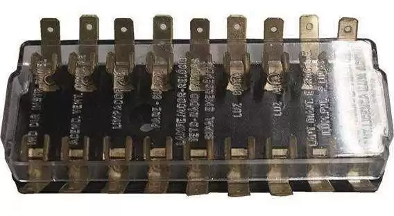 TOMADA POLARIZADA CONECTOR DE CARRETINHA 7 PINOS SOQUETE RED